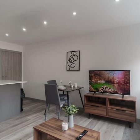 Contemporary 1 Bedroom Preston Apartment Buitenkant foto